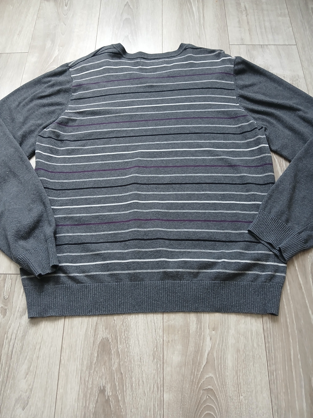 Emanuel Ungaro Gray V-Neck Stripe Sweater 100 % Cotton - Picture 12 of 12